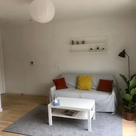 Apartment Charmant A La Limite De Paris